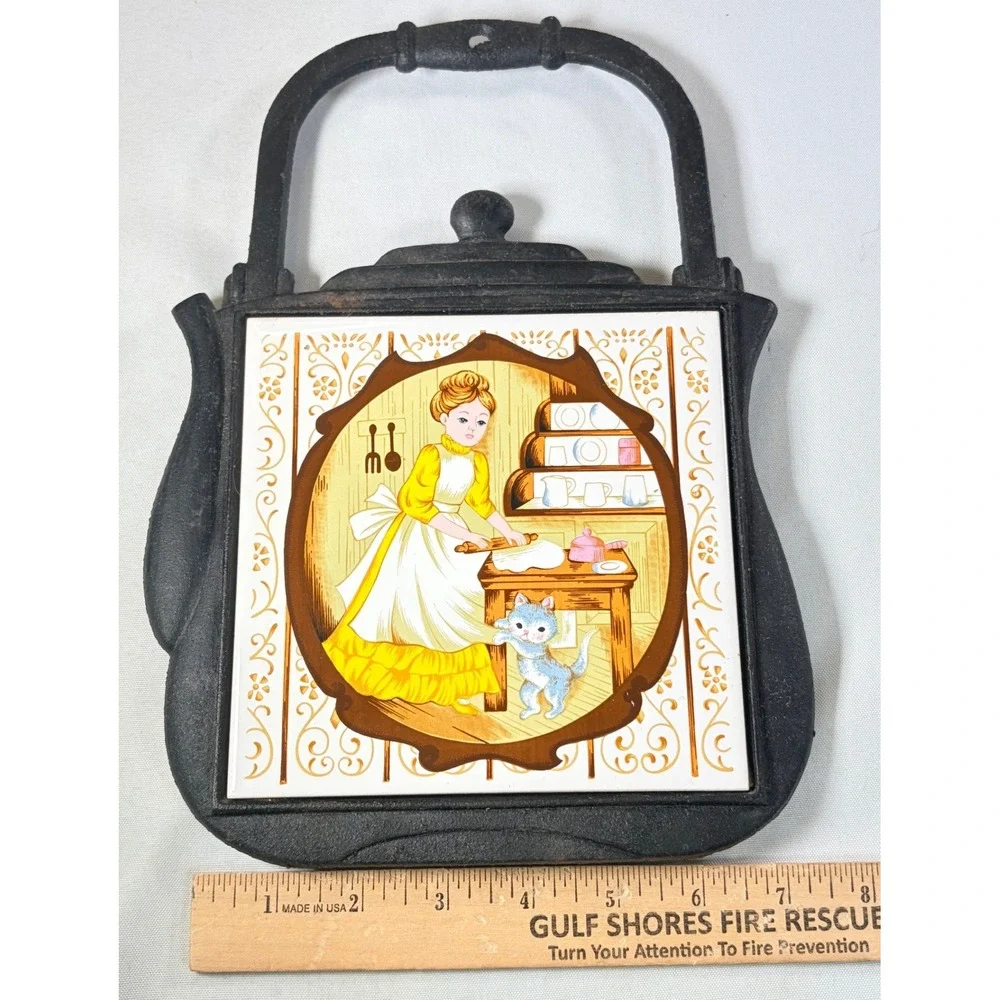 Vintage 1978 Sears Roebuck Cast Iron Trivet Ceramic Tile Kitchen Cat Japan